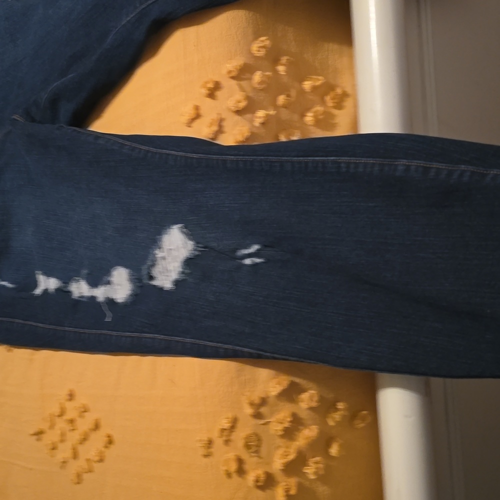Torrid Riped Jeans - Picture 3 of 3